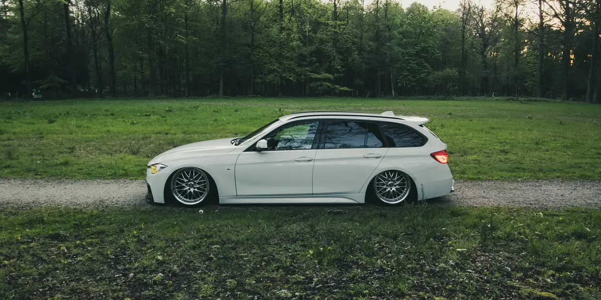 BMW 3 Series F3X air suspension